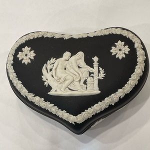 Vintage Wedgwood black jasperware heart shaped trinket box Collectable Marked